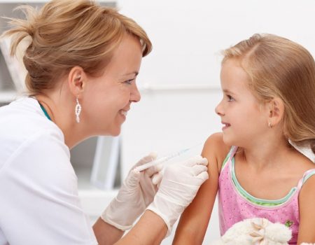 Чому важливо проводити вакцинацію дітям?